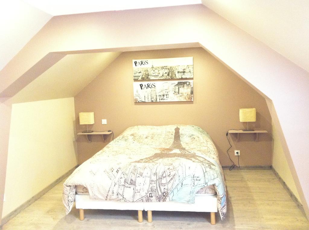 Gites De Saint Remy Villers-Cotterêts Zimmer foto